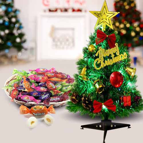 Xmas Tree And Chocolates-Chocolates As Christmas Gift