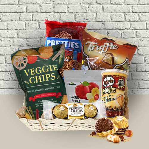 - Holiday Snack Baskets