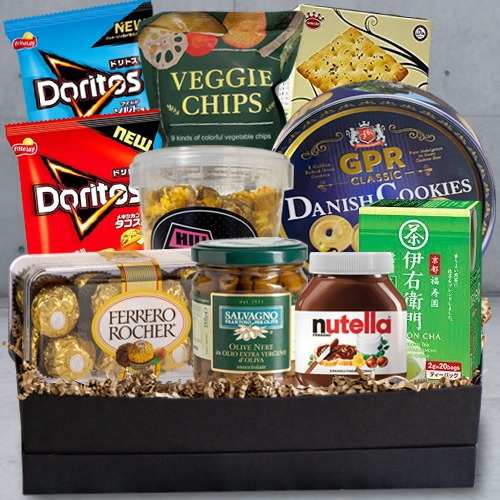 - Holiday Treats Hamper